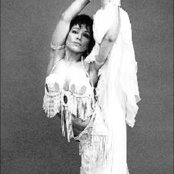 Bellydance costume white rhinestones and mirrors. Hand made by Marliza Pons 32D - Picture 2 of 13